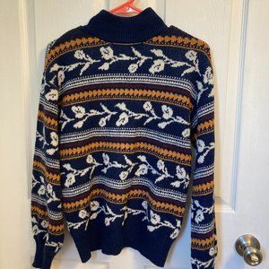 NWOT Patterned Navy Womens Knit Sweater